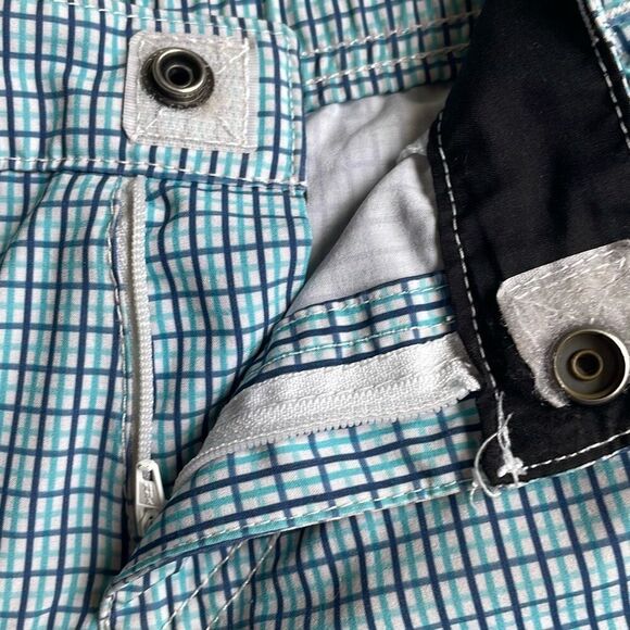 Quiksilver Plaid Amphibian Hybrid Shorts - Size 7 - Picture 4 of 4